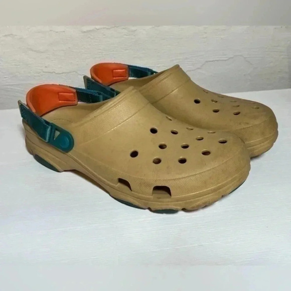 Men’s khaki crocs size 12 with green and orange accents​ - Picture 2 of 11